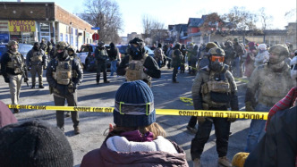 特朗普：美政府正“全面審查”移民執(zhí)法人員槍殺美公民事件