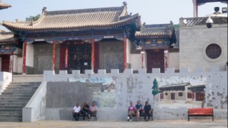 倚神而居：一座山西古村落的生活日常｜土地与神祇