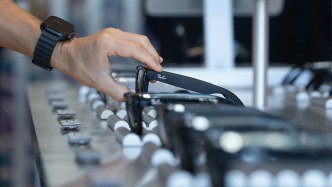 Meta元宇宙业务裁撤引发VR寒冬担忧
