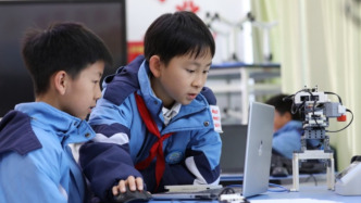 光明日?qǐng)?bào)整版聚焦：日?？荚嚋p少了，“教、學(xué)、評(píng)”煥發(fā)新氣象