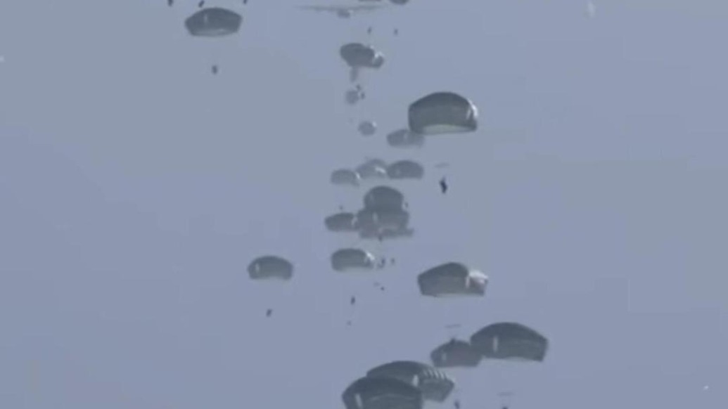 明查｜美軍突襲格陵蘭島？系過(guò)往軍事演習(xí)畫面