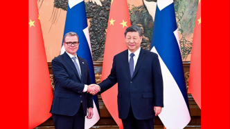 習(xí)近平會(huì)見(jiàn)芬蘭總理奧爾波