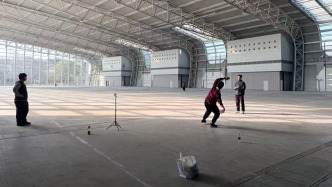 挑战飞出全世界最远的纸飞机