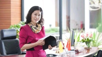 女富豪熊海濤因涉嫌犯罪被查，旗下三家上市公司股價(jià)應(yīng)聲下跌