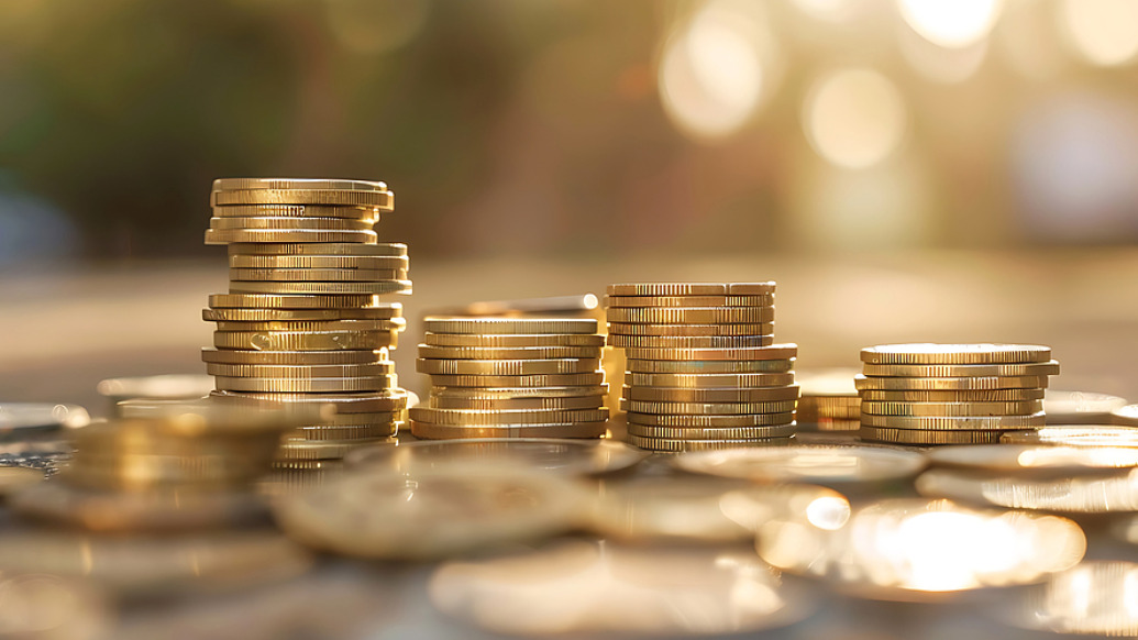 连续9个月新高！公募基金去年末规模逼近38万亿元，货基缩水、股债基受捧