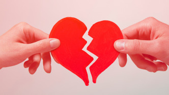 百萬粉絲女主播離婚后賬號歸誰？法院：屬夫妻共同財產(chǎn)，賬號歸女方給予男方補(bǔ)償