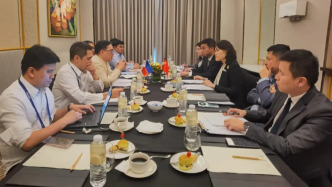 中菲就涉海等问题举行双边对话，同意继续通过外交渠道保持沟通