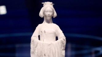 “遠(yuǎn)觀為紗近為瓷”，德化瓷精品入藏上海美術(shù)館