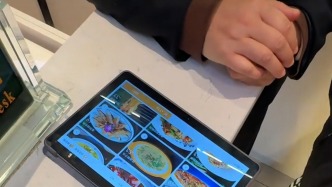 半只鸡本地人86元外地人116元？重庆市监部门查处一饭店“阴阳菜单”
