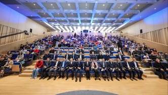 一批科学基座模型与科研智能体在沪发布，开启科研规模化新范式