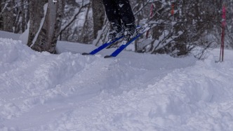 日本滑雪事故頻發(fā)，我使館提醒中國公民嚴守滑雪安全規(guī)則