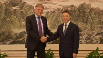 中俄举行首次海外公民安全事务磋商，就当前国际和地区安全形势等交换意见