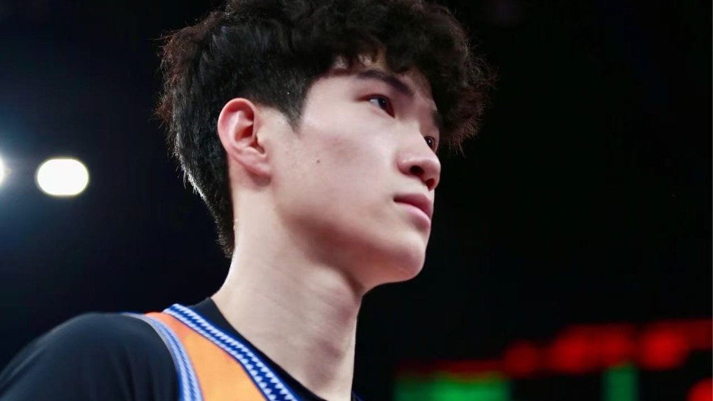 偰李永煒首次亮相賽后發(fā)布會，盧偉：就算輸球他也值得來