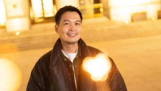 小河之約｜對話梁海源：段子如何從生活里長出來？