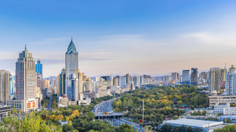 艾尼瓦爾·吐爾遜、宋亞君當(dāng)選新疆維吾爾自治區(qū)人大常委會(huì)副主任