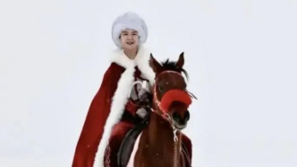 新疆維吾爾自治區(qū)人大常委會主任：“賀嬌龍同志值得每一位人大代表學習”