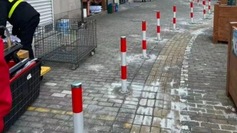 人行道變快遞“卸貨分揀場”，如何還路于民？