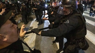 第1現(xiàn)場｜ 抗議暴力移民執(zhí)法，浪潮席卷全美300余城
