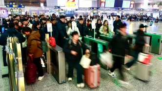 直播丨春運(yùn)首日直擊！95億人次“流動大軍”如何開啟“史上最長春節(jié)”？