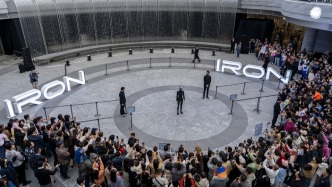 小鵬機(jī)器人首秀摔了，這一跤，照出了行業(yè)的挑戰(zhàn)