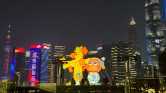 豫园灯会六大灯区同亮，上海老街、外滩枫泾化身灯影长廊