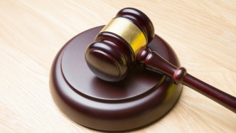 陜西安康一骨科醫(yī)院院長(zhǎng)吃回扣270萬，數(shù)罪并罰獲刑6年