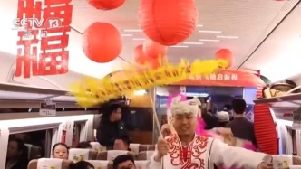 新春走基层丨延安迈入“高铁时代” 这支表演队挎着腰鼓进北京了