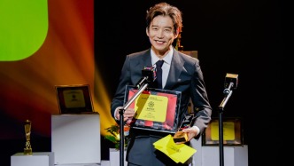 2025“獨(dú)角戲之光”：楊皓宇、趙倩分獲最佳男、女演員