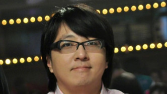 “小胖老师”一路走好，那英老狼等众星发文悼念袁惟仁
