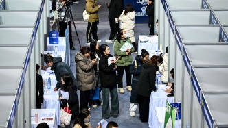 經(jīng)濟(jì)日?qǐng)?bào)金觀平：“投資于人”是破解供強(qiáng)需弱關(guān)鍵