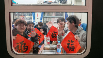 2026春運，山河行走間鋪展團圓畫卷