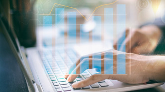 單日凈值跌幅達31.5%，國投瑞銀白銀LOF為何緊急調(diào)整估值？