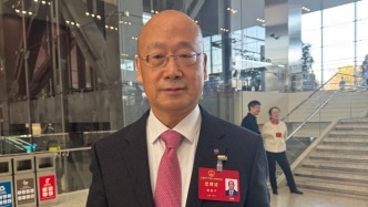 机场火车站“出租车之困”何解？代表建议自动驾驶出租车接短途单