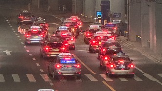 两会之声｜破解交通枢纽“短途之困”，代表建议自动驾驶出租车接短途单