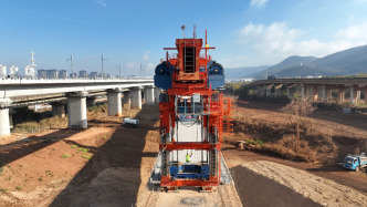 渝昆高鐵橋梁建設(shè)全部完成，正開展無砟軌道和站后工程建設(shè)