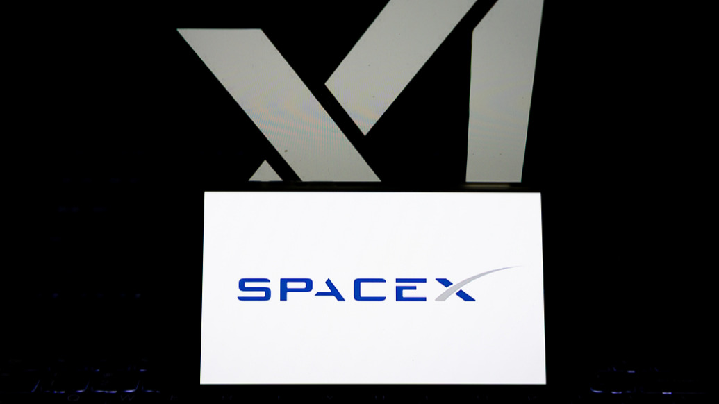 缺钱又要画饼？SpaceX收购xAI，马斯克在打什么算盘