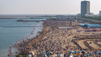 人大代表劉?。杭涌焐虾＝鹕疆a(chǎn)業(yè)轉型升級，需統(tǒng)籌好“新與舊”“增與減”