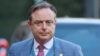 比利时首相：美用大棒对付欧洲是转折点