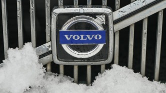沃爾沃汽車2025年?duì)I業(yè)利潤暴跌99%，全球銷量71萬輛同比下滑7%