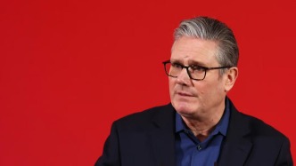 斯塔默向爱泼斯坦案受害者道歉