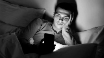 “夜貓子”心臟病風(fēng)險(xiǎn)高，調(diào)整生活習(xí)慣可改善心血管健康