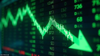 跌破6.1万美元！比特币较历史峰值已跌去一半，超57万人爆仓