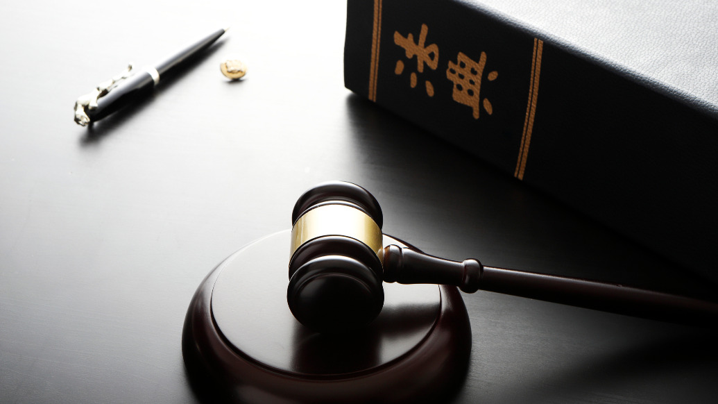 男子在姐姐婚宴上騙走兩女童猥褻，獲刑六年四個月