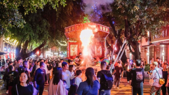 觀年畫看演出：歲朝迎祥，年味濃厚