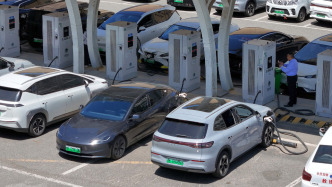 经济日报问答：春节开新能源车出行有保障吗？