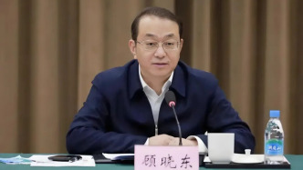 顾晓东卸任张家港市市长后，已任苏州市城管局党组书记