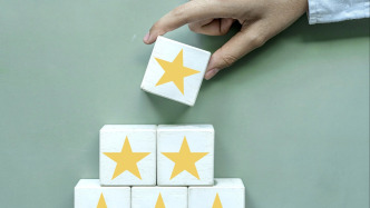 媒体：用星星显示学生期末成绩，如何能让家长不为难？