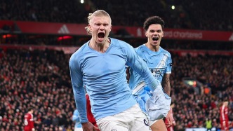 一息尚存的英超冠軍懸念，又要靠主裁發(fā)功了？