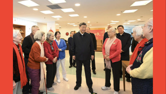 习近平：“老”是我们的财富，“小”是我们的未来
