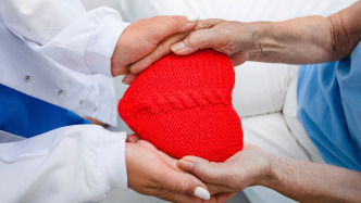 探路之后，如何走得更远？｜上海“免陪照护”试点一周年③